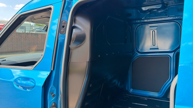 Ford Transit Courier Diesel 1.5 EcoBlue Limited Van - Image 18